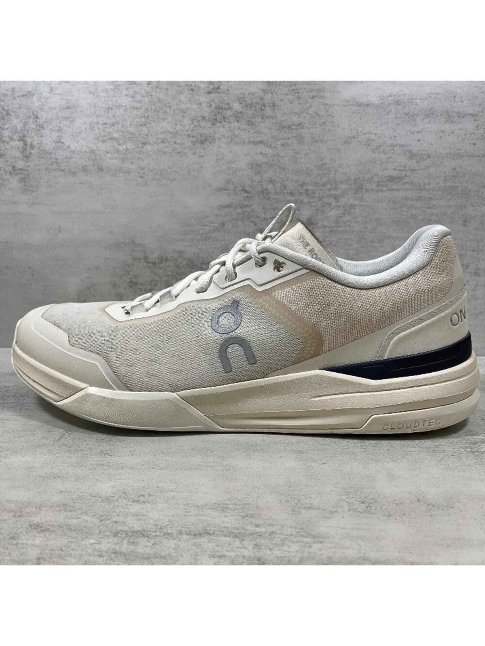 On Cloud The Roger Pro Tennis Shoes - Men's Size 10.5 - Cream